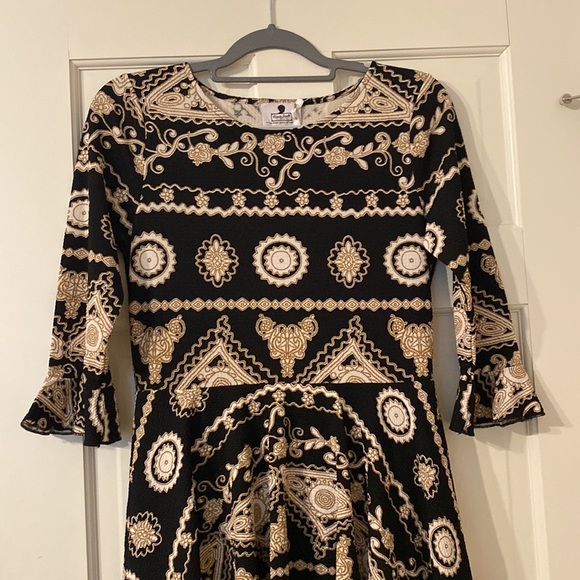 NWT stunning Dainty Jewell’s dress - Picture 2 of 2